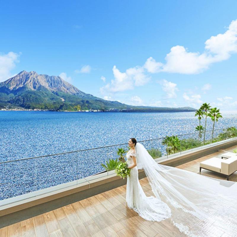 チャペル | 鹿児島の結婚式場「ザ・ベイスイート 桜島テラス」【公式】